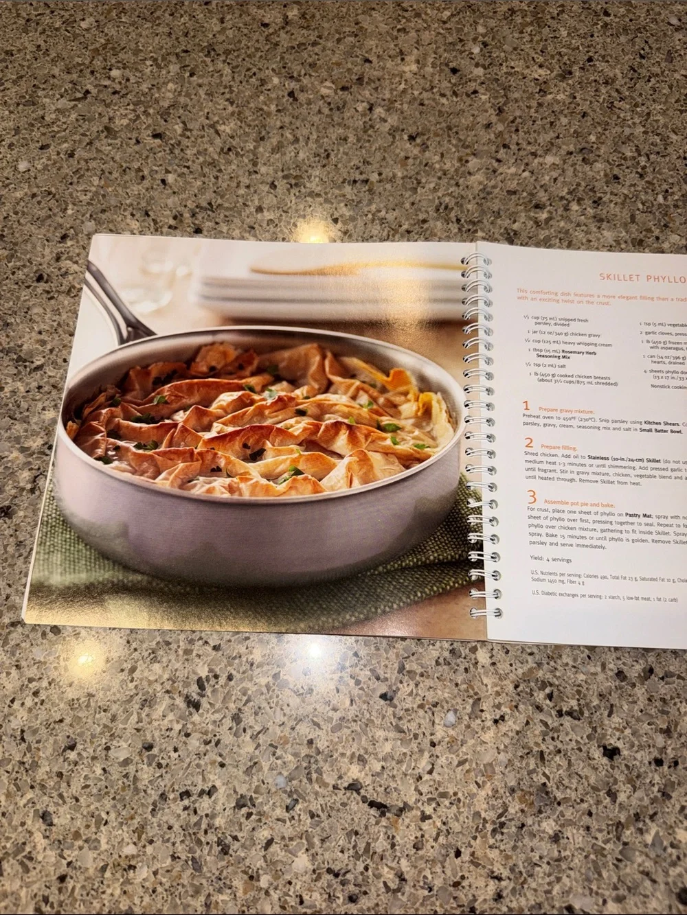 The Pampered Chef 29 Minutes to Dinner Volume 2 Cookbook - White & Green Cover